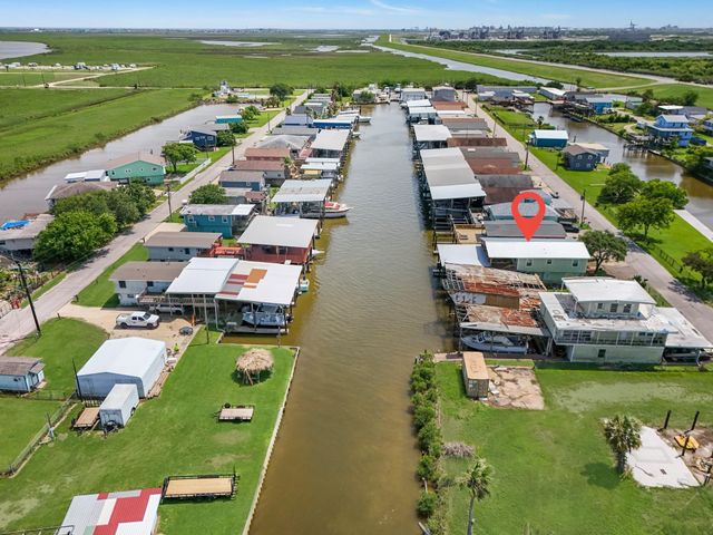 518 Marine Way, Freeport, TX 77541