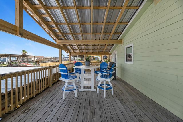 518 Marine Way, Freeport, TX 77541