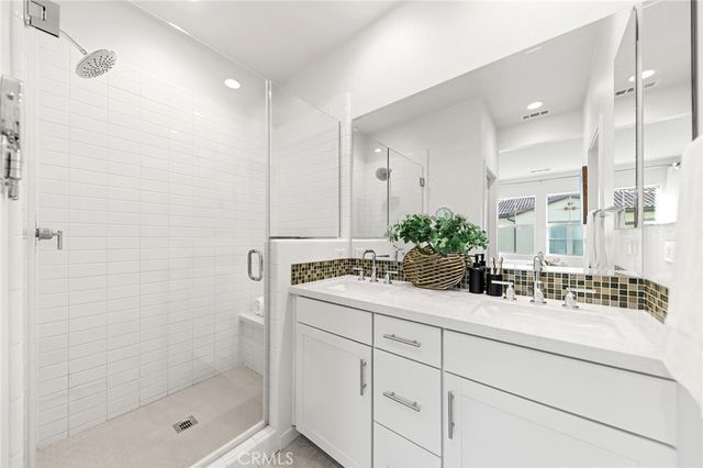 200 Winterbrook, Lake Forest, CA 92610