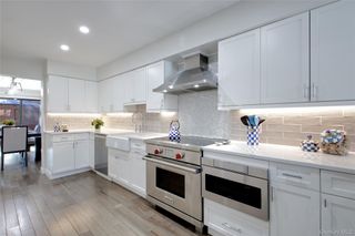 40 Cricket Club Drive, Roslyn, NY 11576