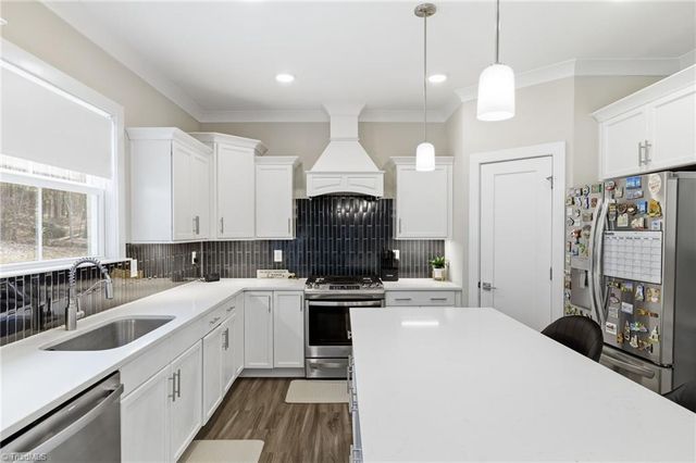 158 Medinah Drive, Winston-salem, NC 27107