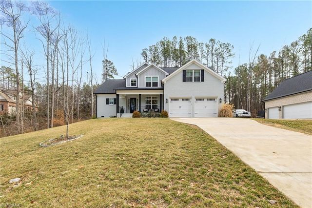 158 Medinah Drive, Winston-salem, NC 27107