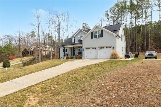 158 Medinah Drive, Winston-salem, NC 27107