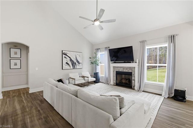 158 Medinah Drive, Winston-salem, NC 27107