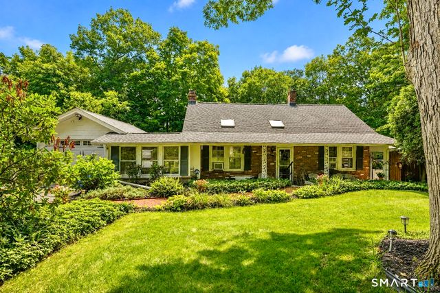 6 Sunrise Ridge, Middlefield, CT 06481