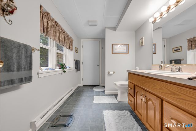 6 Sunrise Ridge, Middlefield, CT 06481