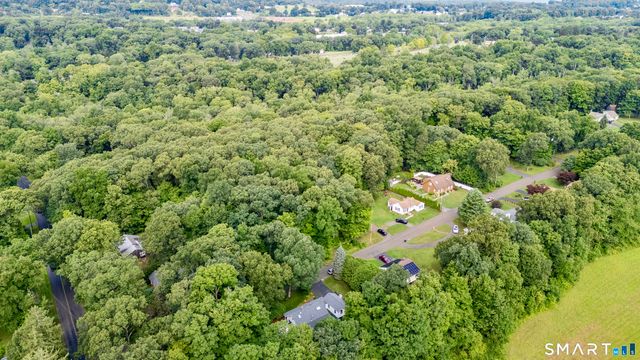 6 Sunrise Ridge, Middlefield, CT 06481