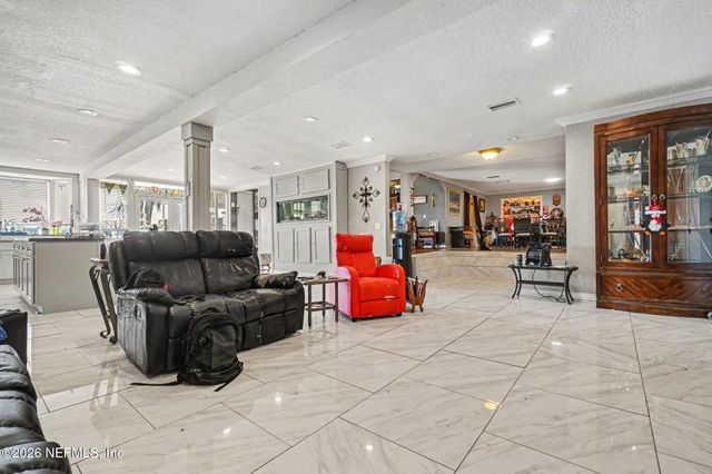 6964 RAMOTH Drive, Jacksonville, FL 32226