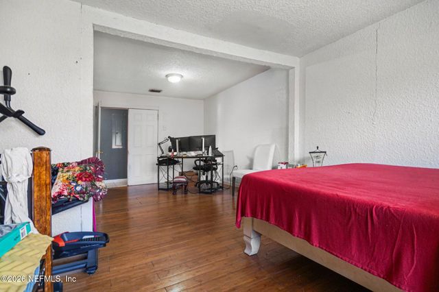 6964 RAMOTH Drive, Jacksonville, FL 32226