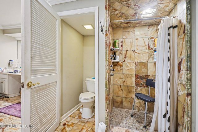 6964 RAMOTH Drive, Jacksonville, FL 32226