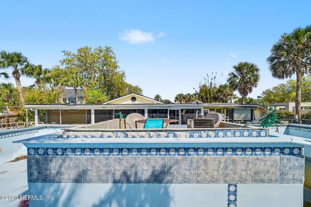 6964 RAMOTH Drive, Jacksonville, FL 32226