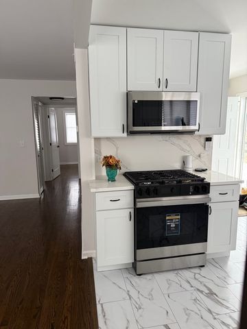 12613 S Bishop Street, Calumet Park, IL 60827