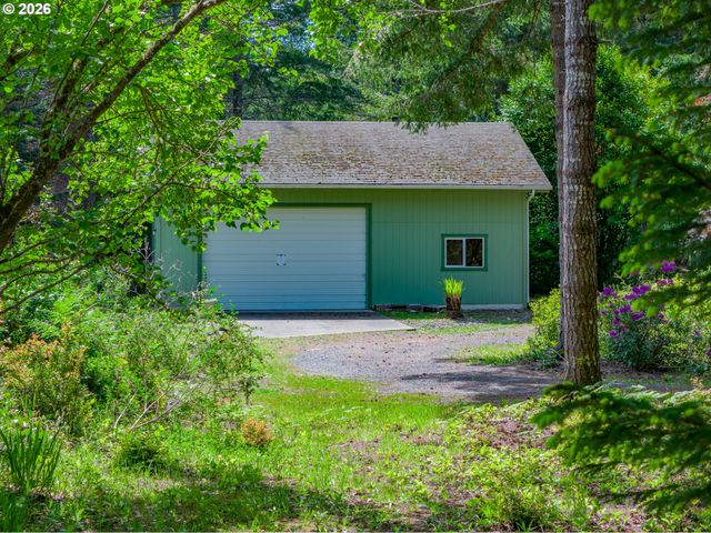 52031 STURTEVANT Ln, Bandon, OR 97411