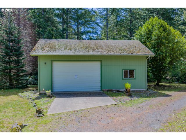 52031 STURTEVANT Ln, Bandon, OR 97411