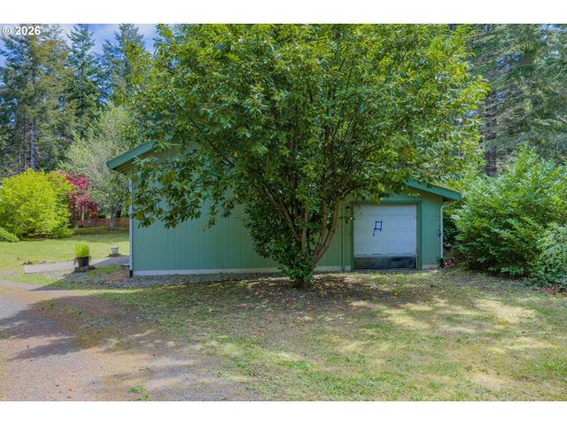 52031 STURTEVANT Ln, Bandon, OR 97411