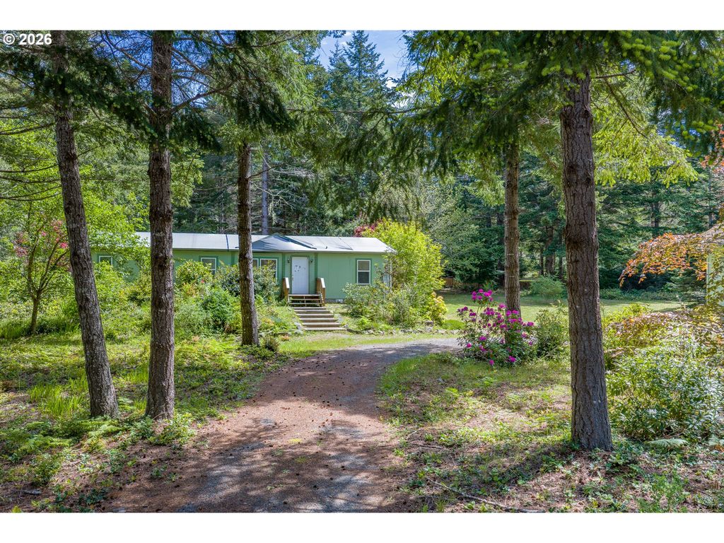 52031 STURTEVANT Ln, Bandon, OR 97411