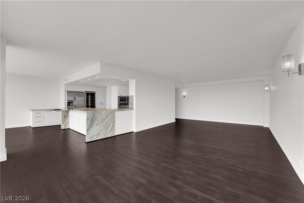 3111 Bel Air Drive 18F, Las Vegas, NV 89109 — photo 5