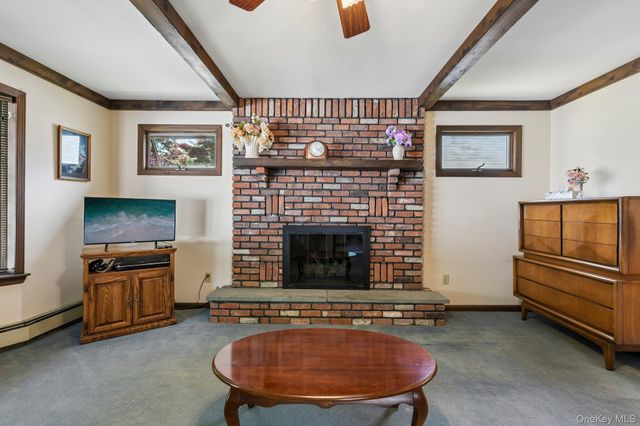 207 N Forest Avenue, Rockville Centre, NY 11570