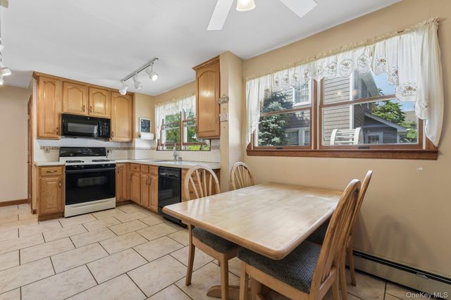 207 N Forest Avenue, Rockville Centre, NY 11570