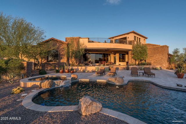 9161 E SUPERSTITION MOUNTAIN Drive, Gold Canyon, AZ 85118