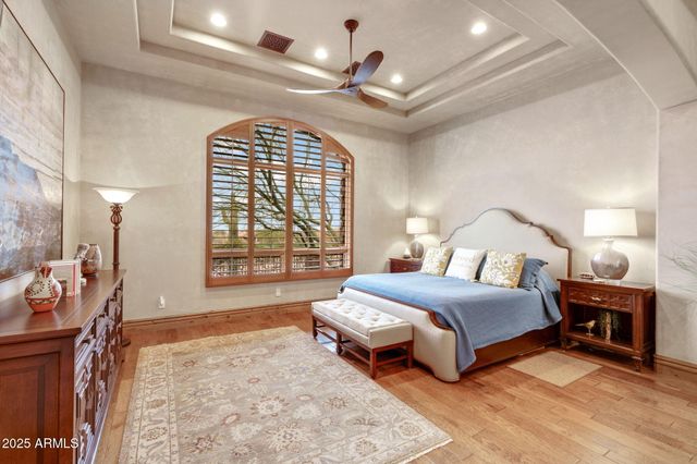 9161 E SUPERSTITION MOUNTAIN Drive, Gold Canyon, AZ 85118