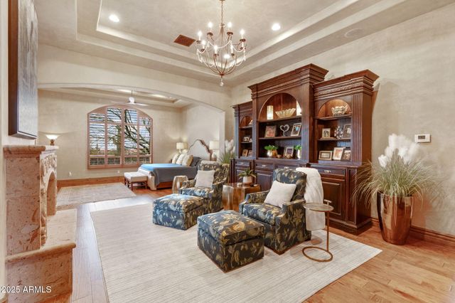 9161 E SUPERSTITION MOUNTAIN Drive, Gold Canyon, AZ 85118