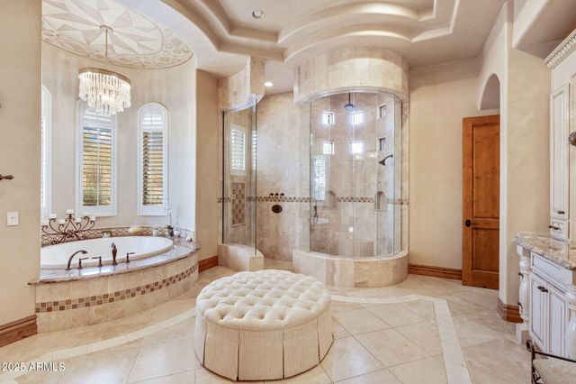 9161 E SUPERSTITION MOUNTAIN Drive, Gold Canyon, AZ 85118