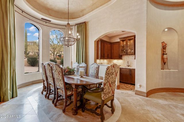 9161 E SUPERSTITION MOUNTAIN Drive, Gold Canyon, AZ 85118