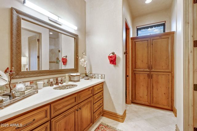 9161 E SUPERSTITION MOUNTAIN Drive, Gold Canyon, AZ 85118