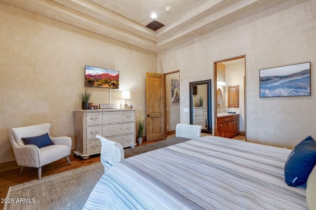 9161 E SUPERSTITION MOUNTAIN Drive, Gold Canyon, AZ 85118