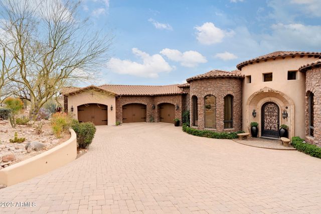 9161 E SUPERSTITION MOUNTAIN Drive, Gold Canyon, AZ 85118