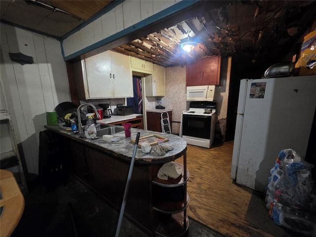 213 Pennsylvania Avenue, Graham, TX 76450