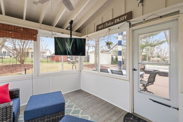 520 Birchwood Road, Frankfort, IL 60423