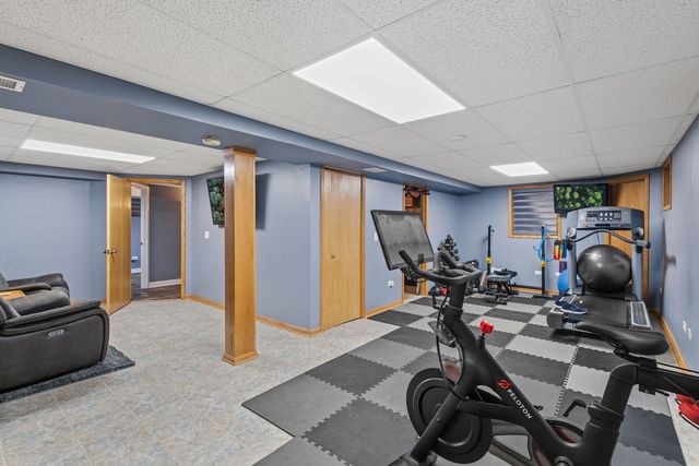 520 Birchwood Road, Frankfort, IL 60423