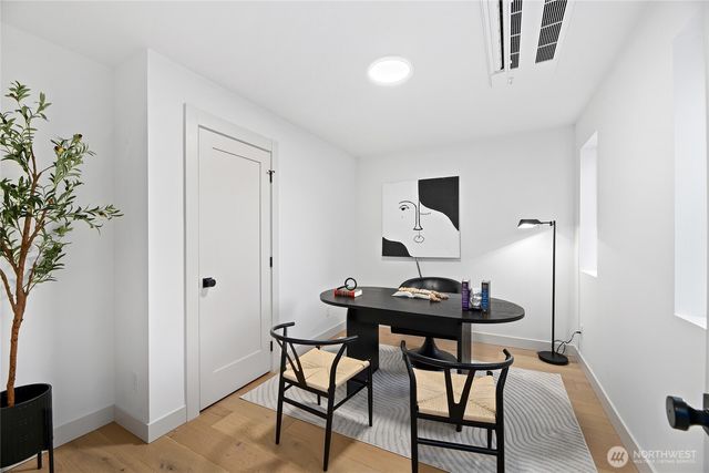 4517 44th Avenue SW, Seattle, WA 98116