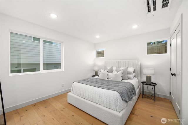 4517 44th Avenue SW, Seattle, WA 98116