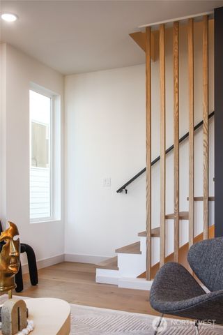 4517 44th Avenue SW, Seattle, WA 98116