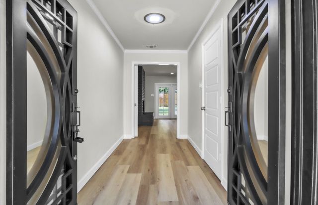 729 Surrey Circle, Grand Prairie, TX 75050