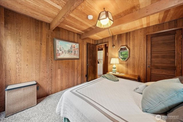 10606 Olympic Drive, Anderson Island, WA 98303