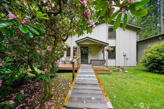 10606 Olympic Drive, Anderson Island, WA 98303