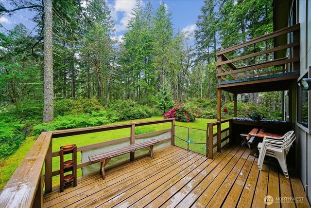 10606 Olympic Drive, Anderson Island, WA 98303