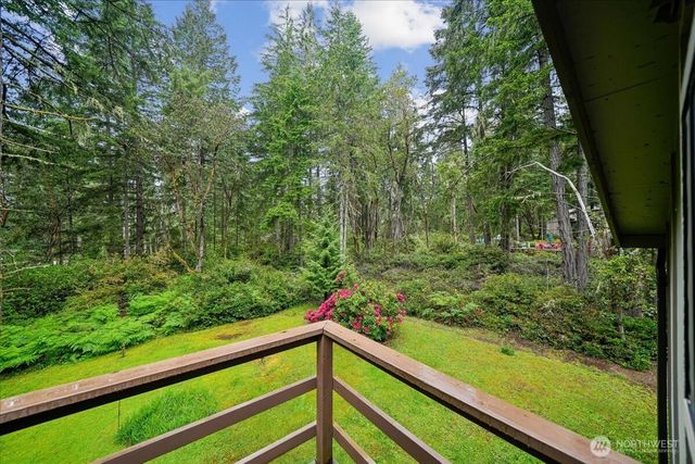 10606 Olympic Drive, Anderson Island, WA 98303
