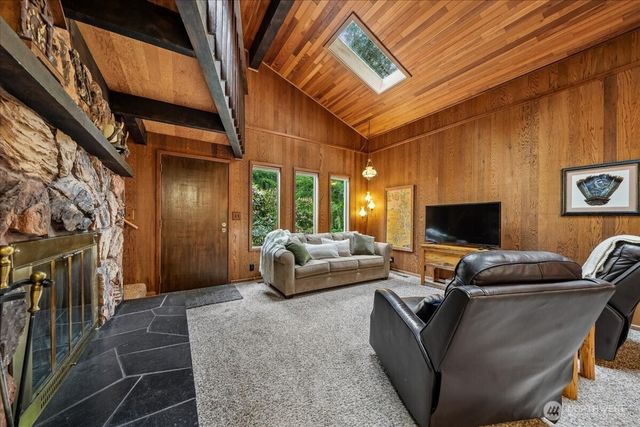 10606 Olympic Drive, Anderson Island, WA 98303