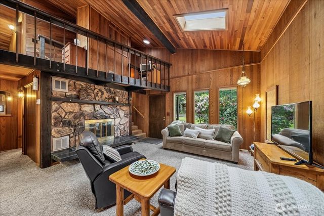 10606 Olympic Drive, Anderson Island, WA 98303