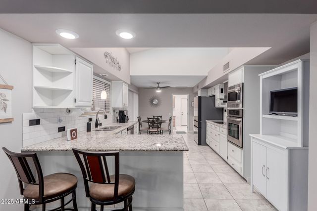 20807 N DESERT SANDS Drive, Sun City West, AZ 85375