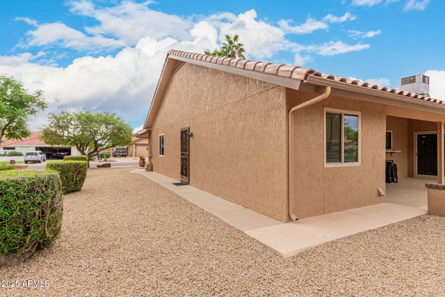 20807 N DESERT SANDS Drive, Sun City West, AZ 85375
