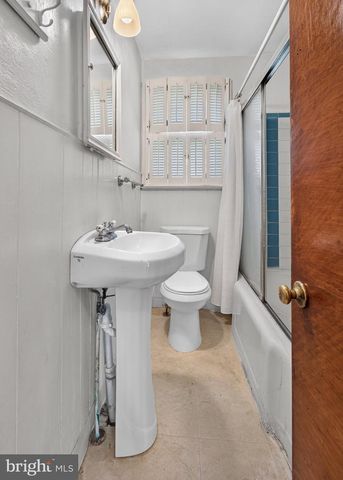 30 W MAPLE AVE, Lindenwold, NJ 08021