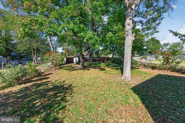 30 W MAPLE AVE, Lindenwold, NJ 08021