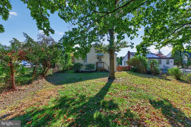 30 W MAPLE AVE, Lindenwold, NJ 08021