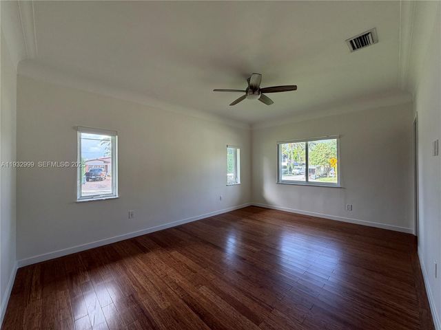 621 W Dilido Dr, Miami Beach, FL 33139